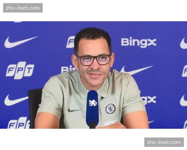 少帅罗塞尼尔执教风格初探 临场调整能力似穆里尼奥附体